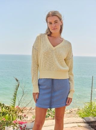 SP26-CS-H60 - V-NECK SWEATER W/ CONTRAST STITING