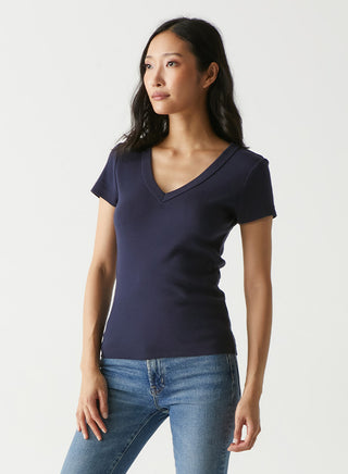 NIKKI V NECK TEE