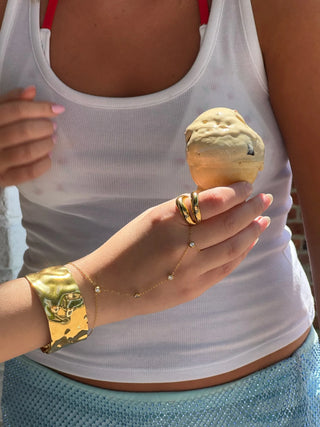 Chic Solide Bangle