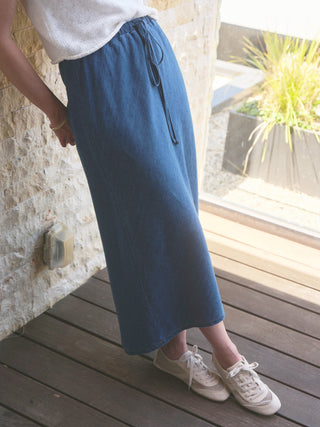 SP26-694-6270 - JAPANESE CHAMBRAY BIASED CUT HIGH-LOW SKIRT