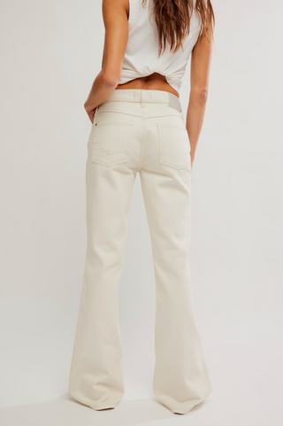 WEST COAST RELAXED JEAN