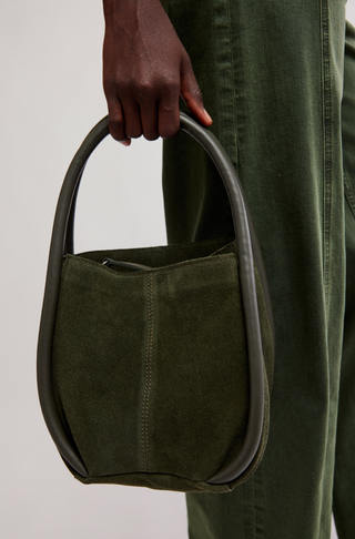BARLOW BUCKET BAG