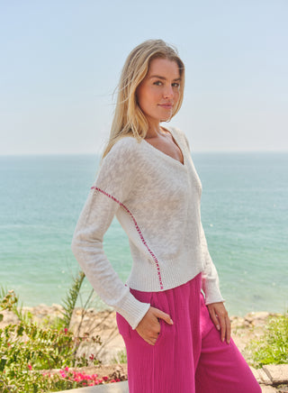 SP26-CS-H60 - V-NECK SWEATER W/ CONTRAST STITING